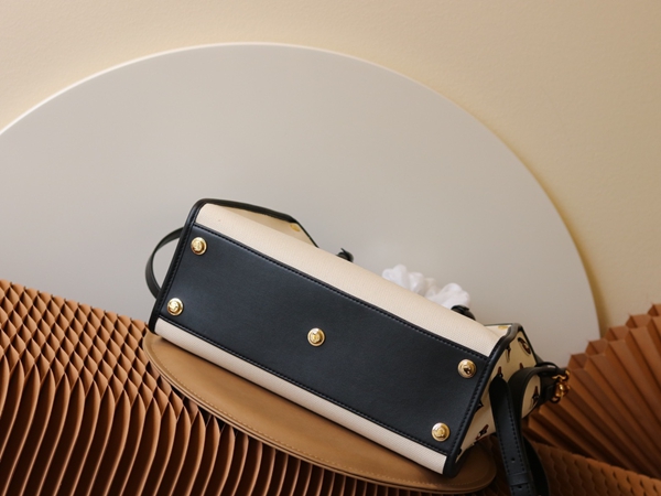 ルイヴィトンバッグ内部構造